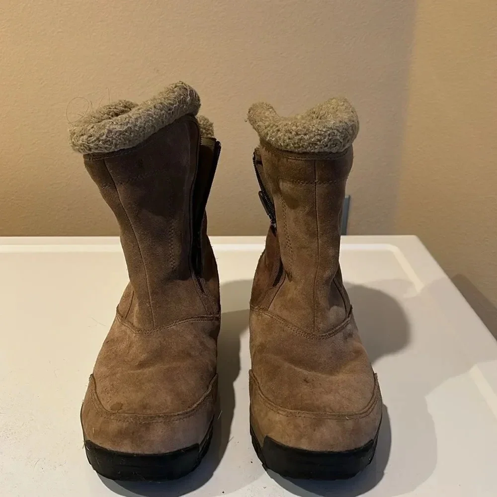 Sorel woman tan